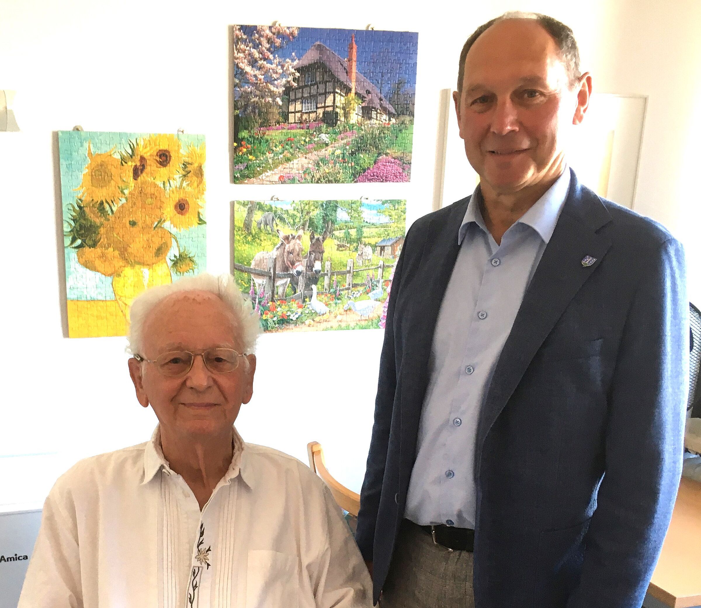 Im Jahre 2022 besuchte im Rahmen des 50-jährigen Gründungsjubiläums der Kreisgruppe Kelheim Konrad Pöppel als derzeitiger Kreisvorsitzender Herrn Hellmuth Betz und dankte ihm für seine Leistungen zum Schutz von Natur und Umwelt im Landkreis Kelheim.